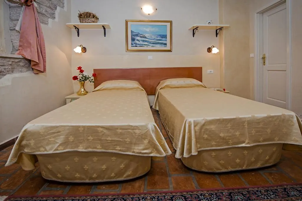 Residence Marco Polo Centro Storico Rovinj Guest house