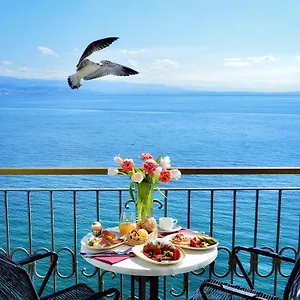 https://hotel-savoy.primorje-gorskikotar.com